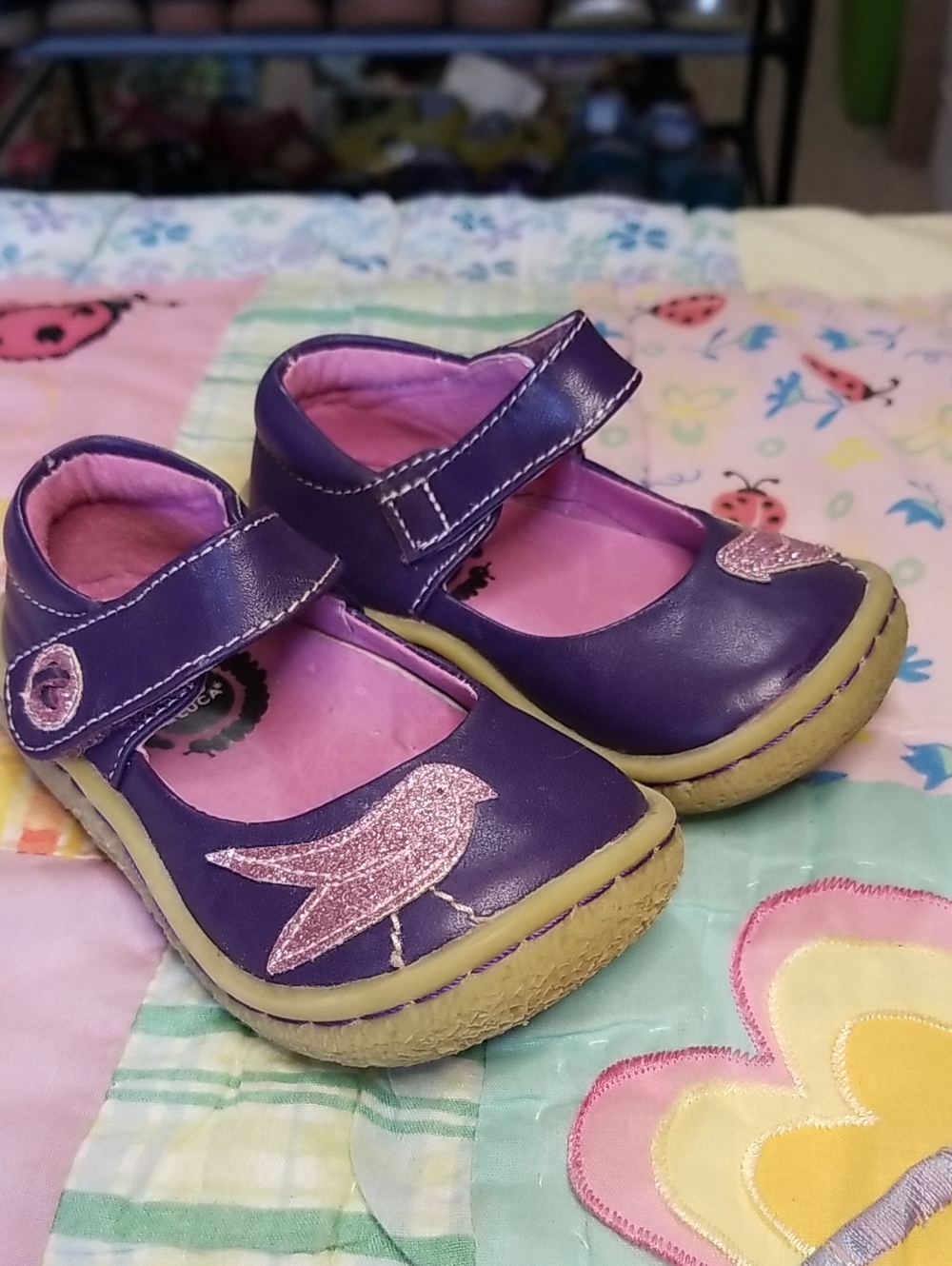 Livie & Luca Purple Leather Mary Janes with Pink Glitter Bird Size 4 Pio Pio